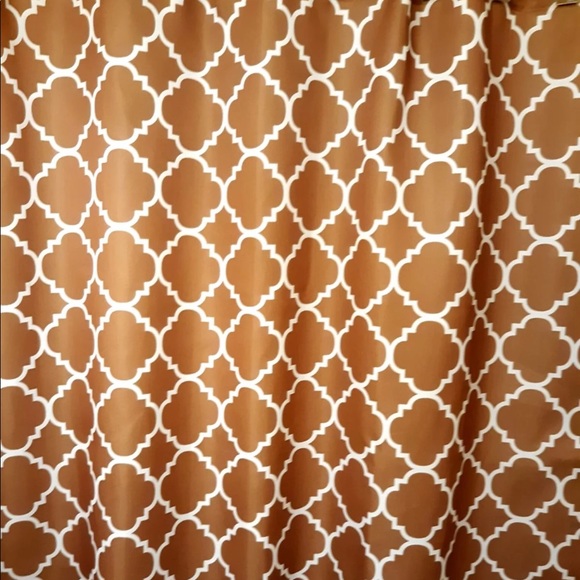 Rust colored Shower curtains - Picture 3 of 7